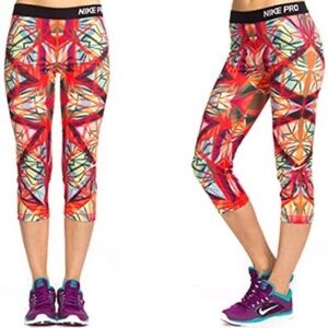 Nike Women's Kaleidoscope Pro Compression 3/4 Capris Tights, Size XS, NWOT